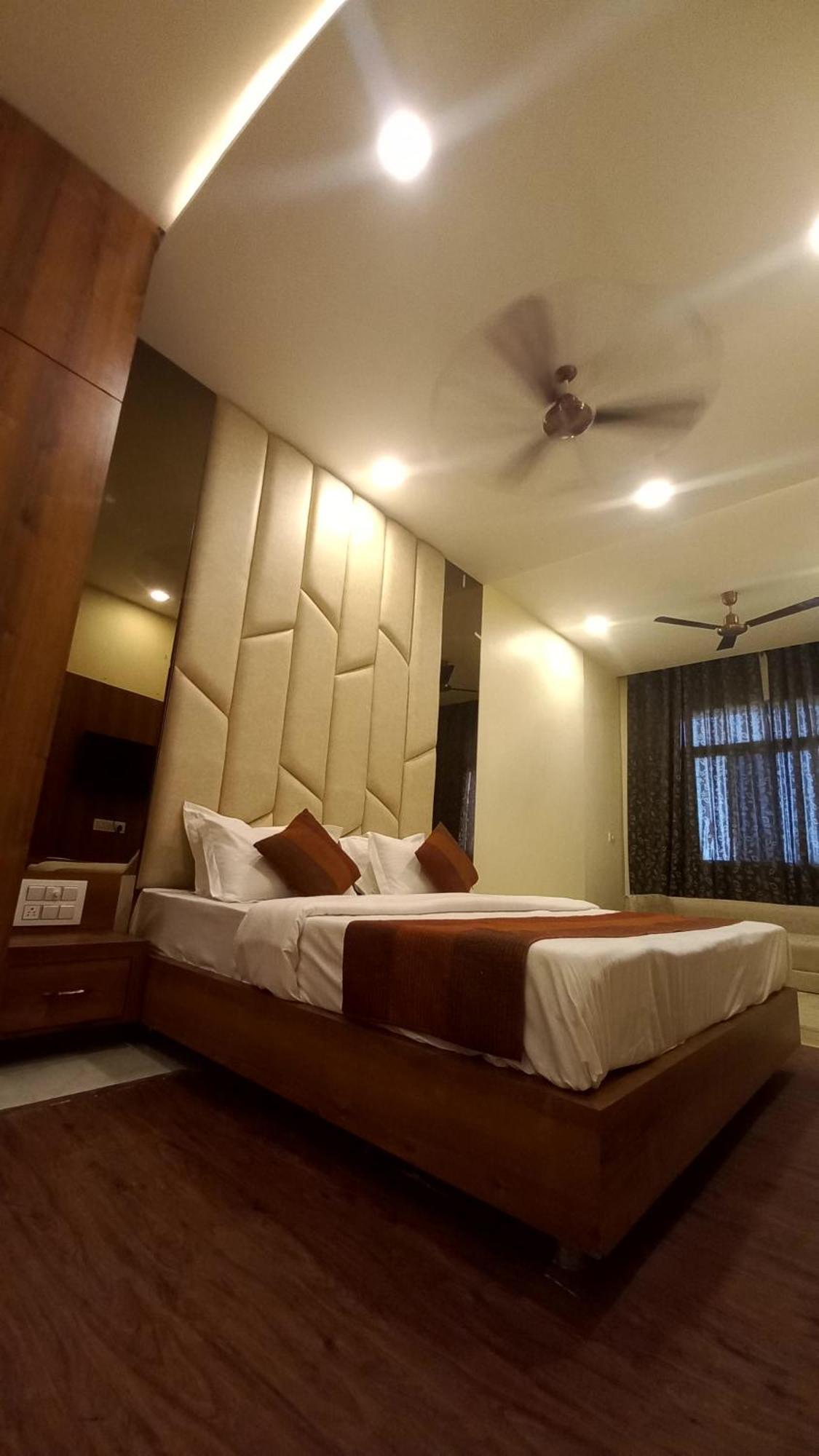 Hotel Indraprastha Jhalawar Exterior photo
